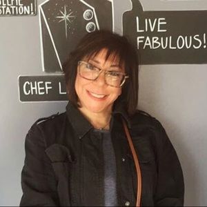 Meet your Posher, Sandy